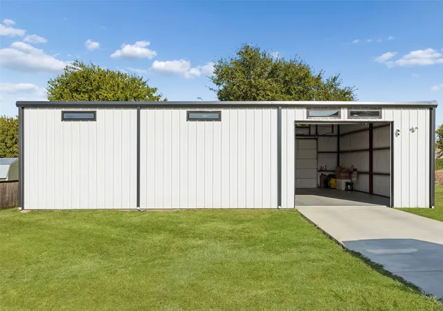 Photo 3 of Single family home for sale at 5404 Harrys Pl, Fort Worth, TX 76126 | MLS# 21388851 | Listing updated on 2026-10-04