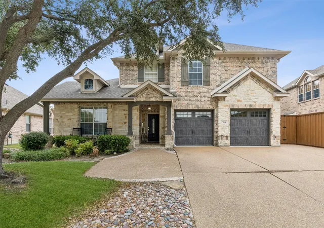 Photo 1 of Single family home for sale at 7914 Kings Ct, Rowlett, TX 75089 | MLS# 21390215 | Listing updated on 2026-10-05