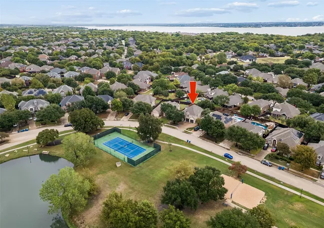 Photo 2 of Single family home for sale at 7914 Kings Ct, Rowlett, TX 75089 | MLS# 21390215 | Listing updated on 2026-10-05