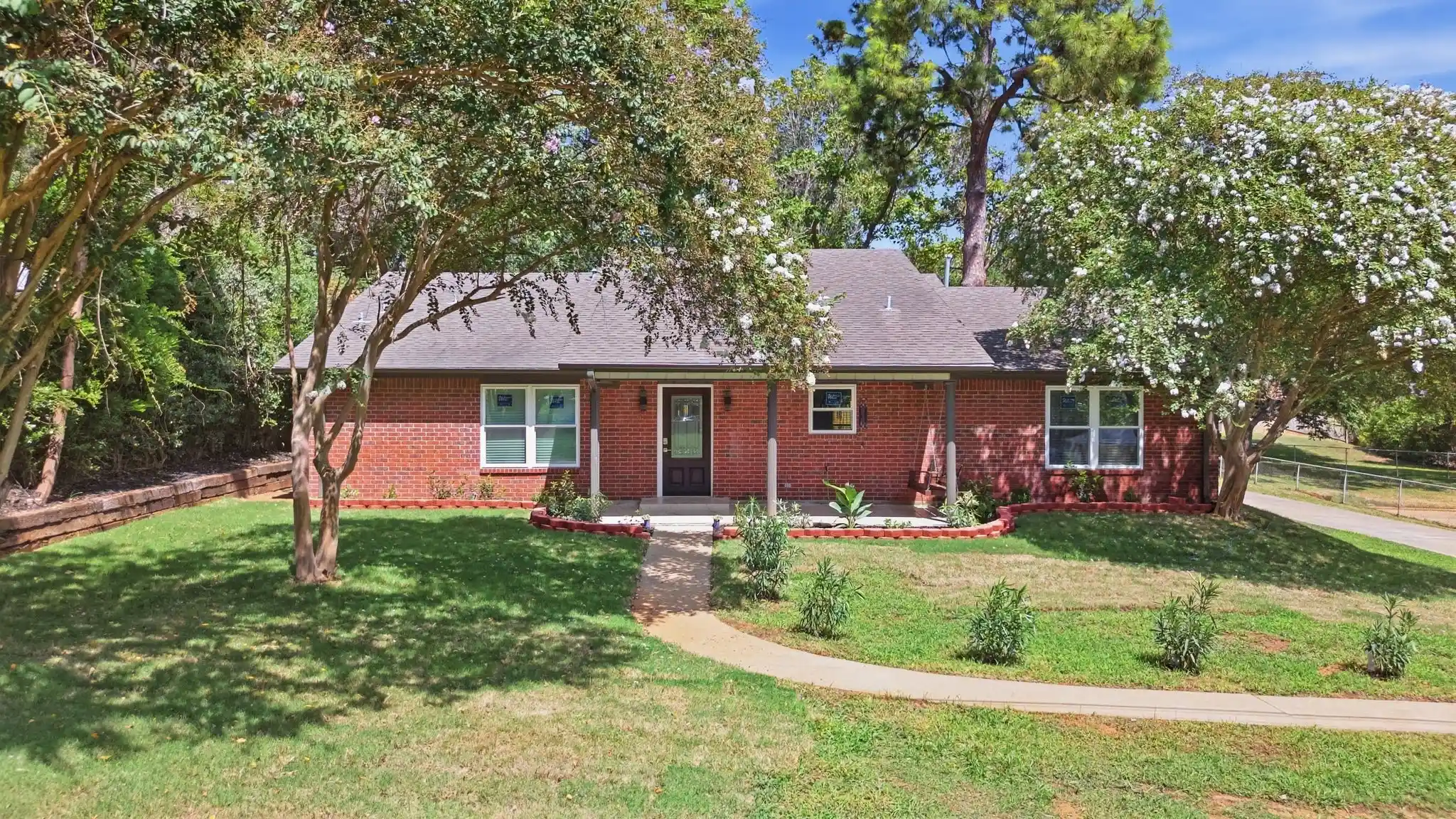 Photo 1 of Sale Pending at 119 Stephanie Dr, Palestine, TX 75803 | MLS# 21377216 | Listing updated on 2026-10-16