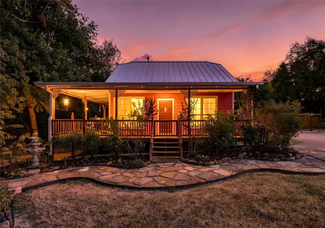Single family home for sale at 207 Commerce St, Cumby, TX 75433 | MLS# 21393957 | Listing updated on 2026-09-30