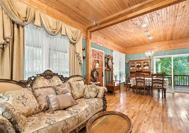 Photo 4 of Single family home for sale at 207 Commerce St, Cumby, TX 75433 | MLS# 21393957 | Listing updated on 2026-09-30