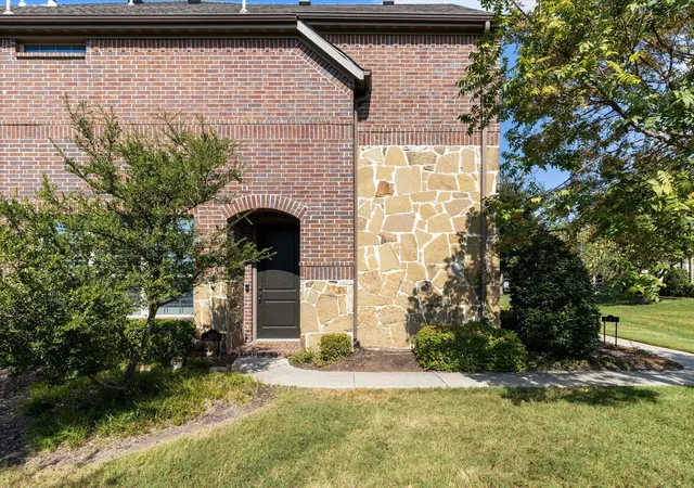 Photo 1 of Townhouse for sale at 7428 Mitchell Dr, Mc Kinney, TX 75070 | MLS# 21389146 | Listing updated on 2026-09-26
