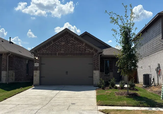 Photo 1 of Sale Pending at 5931 Bobbie Jo Ln, Crandall, TX 75114 | MLS# 21394132 | Listing updated on 2026-10-05