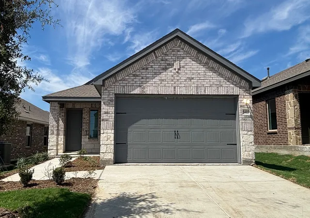 Photo 1 of Sale Pending at 5415 Cormorant Grv, Crandall, TX 75114 | MLS# 21394140 | Listing updated on 2026-10-05