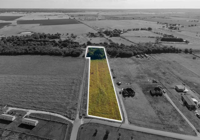 Photo 2 of Land for sale at 4401 Fox St, Cleburne, TX 76033 | MLS# 21393426 | Listing updated on 2026-09-24