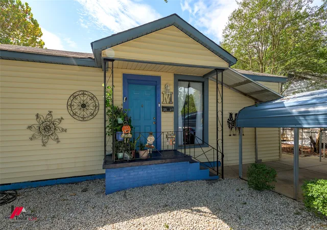 Photo 1 of Single family home for sale at 2524 Broadway Dr, Bossier City, LA 71111 | MLS# 21372192 | Listing updated on 2026-10-05