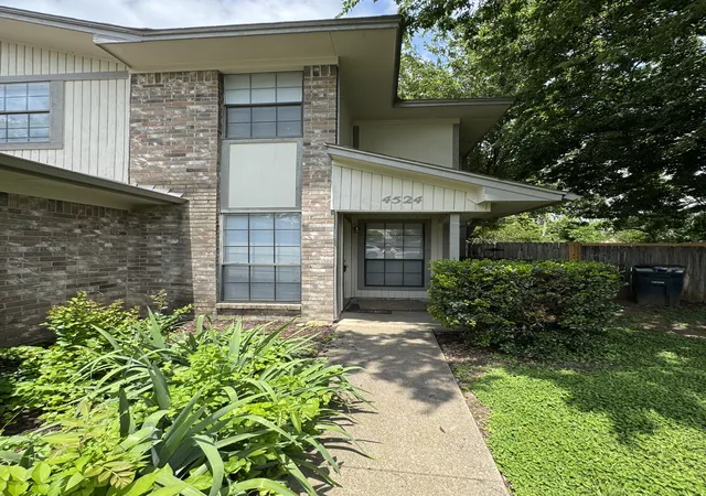 Multi family home for sale at 4524 Halyard Ct #4524&4528, Fort Worth, TX 76135 | MLS# 21394147