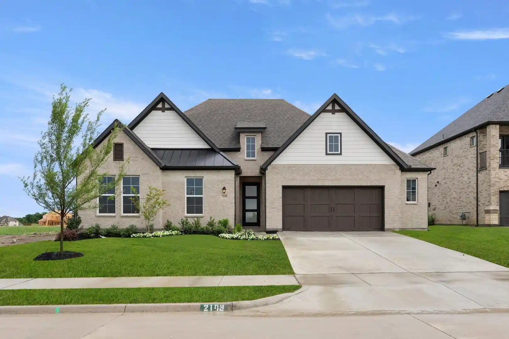 Photo 1 of Sale Pending at 2125 Wickersham Rd, Rockwall, TX 75087 | MLS# 21394148 | Listing updated on 2026-10-28