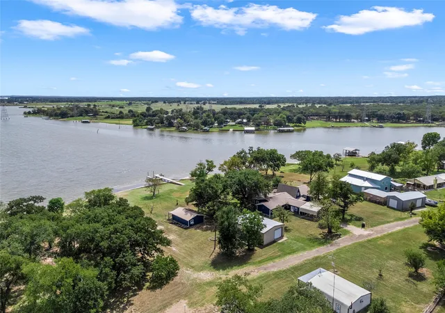 Photo 3 of Single family home for sale at 112 Lcr 752b, Groesbeck, TX 76642 | MLS# 21389766 | Listing updated on 2026-09-24
