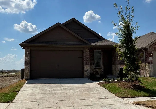 Photo 1 of Sale Pending at 5923 Bobbie Jo Ln, Crandall, TX 75114 | MLS# 21394171 | Listing updated on 2026-10-05