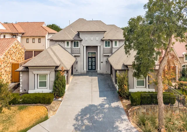 Photo 1 of Mansion for sale at 11854 Verona Ct, Frisco, TX 75035 | MLS# 21393789 | Listing updated on 2026-10-04