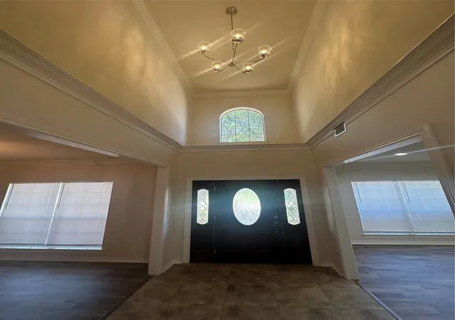 Photo 2 of Single family home for sale at 1724 Alpine Dr, Sherman, TX 75092 | MLS# 21394215 | Listing updated on 2026-09-24