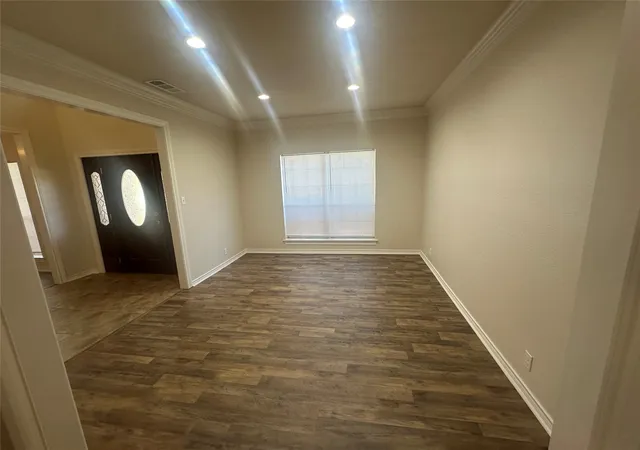 Photo 3 of Single family home for sale at 1724 Alpine Dr, Sherman, TX 75092 | MLS# 21394215 | Listing updated on 2026-09-24