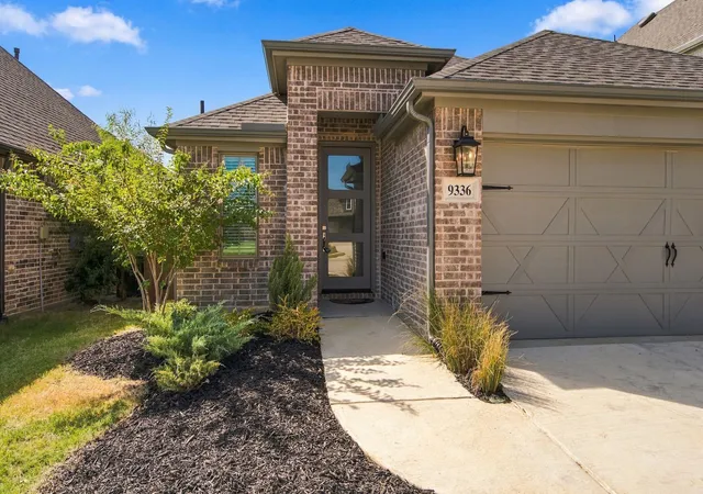 Photo 2 of Single family home for sale at 9336 Buckeye Bnd, Little Elm, TX 75068 | MLS# 21394197 | Listing updated on 2026-10-08