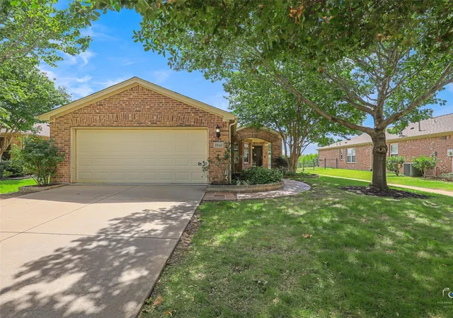 Photo 1 of Sale Pending at 7542 Birmingham Forest Dr, Frisco, TX 75036 | MLS# 21386369 | Listing updated on 2026-10-07