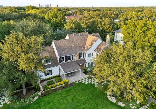 Photo 3 of Single family home for sale at 4506 Isabella Ln, Dallas, TX 75229 | MLS# 21393861 | Listing updated on 2026-09-29