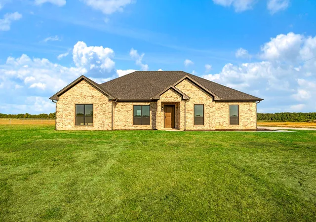 Photo 1 of Single family home for sale at 461 S Fm 196, Blossom, TX 75416 | MLS# 21393461 | Listing updated on 2026-09-24