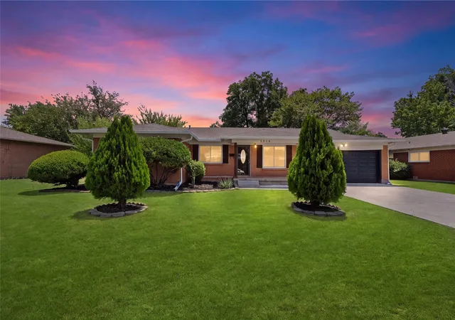 Photo 1 of Single family home for sale at 5316 Ammons St, Haltom City, TX 76117 | MLS# 21391981 | Listing updated on 2026-10-05
