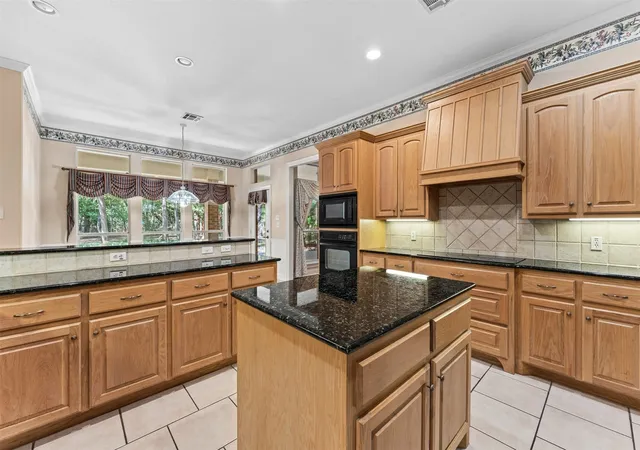 Photo 2 of Sale Pending at 235 Settlers Crk Trl, Woodway, TX 76712 | MLS# 21394251 | Listing updated on 2026-10-07