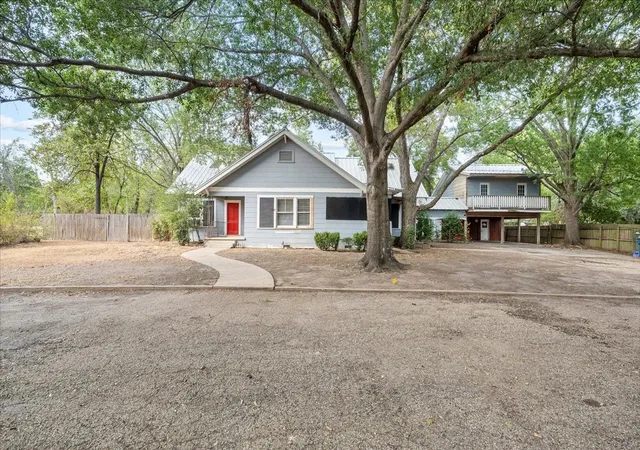 Photo 1 of Single family home for sale at 2900 State Hwy 22, Corsicana, TX 75110 | MLS# 21391830 | Listing updated on 2026-09-25