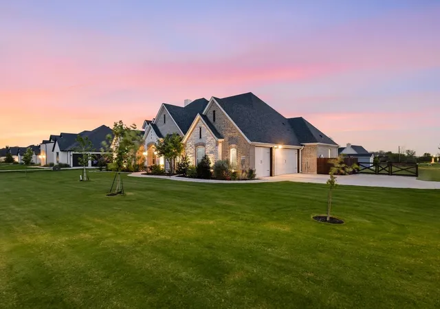 Photo 2 of Single family home for sale at 3424 Stardust Ln, Argyle, TX 76226 | MLS# 21392944 | Listing updated on 2026-10-09