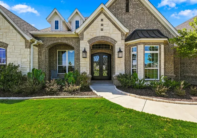 Photo 3 of Single family home for sale at 3424 Stardust Ln, Argyle, TX 76226 | MLS# 21392944 | Listing updated on 2026-10-09