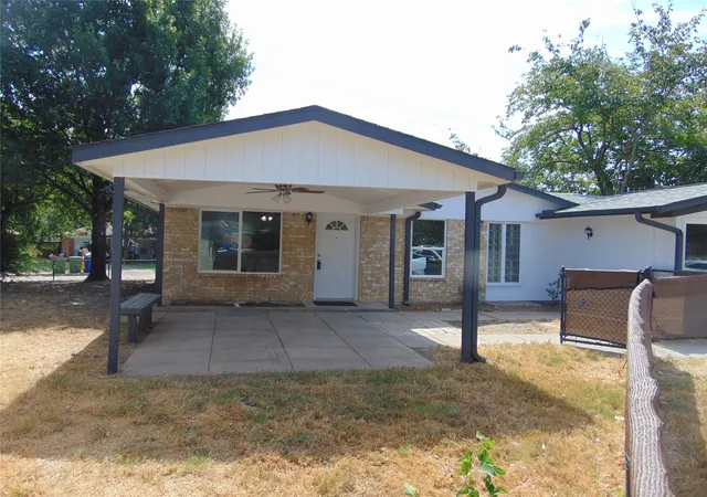 Single family home for sale at 704 La Fonda Cir, Seagoville, TX 75159 | MLS# 21370409