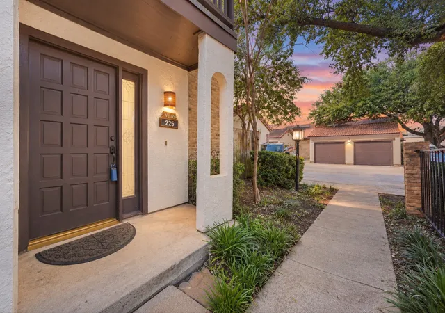 Listing Photo 1 - Condo for sale in building located at 18040 Midway Rd, Dallas, TX 75287 - Unit #225