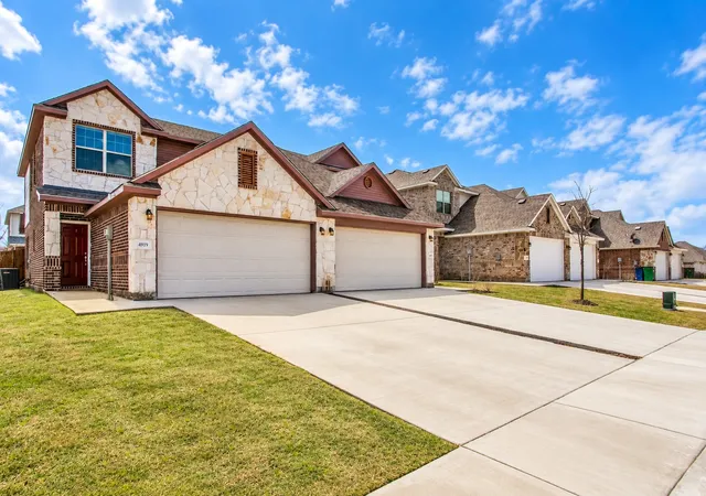 Photo 1 of Multi family home for sale at 4917 4919 Sanger Cir Dr, Sanger, TX 76266 | MLS# 21394131 | Listing updated on 2026-10-08