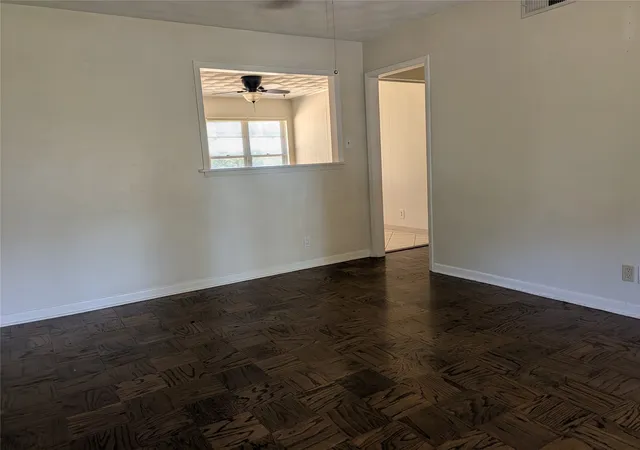Photo 2 of Single family home for sale at 517 E Tyler St, Richardson, TX 75081 | MLS# 21393243 | Listing updated on 2026-10-07