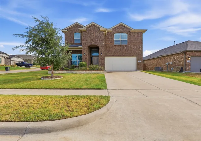 Photo 2 of Single family home for sale at 1101 Burlingame Dr, Cleburne, TX 76033 | MLS# 21394318 | Listing updated on 2026-10-05