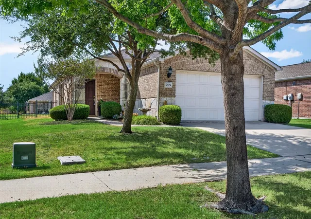 Photo 1 of Single family home for sale at 7579 Kite Ln, Frisco, TX 75036 | MLS# 21386196 | Listing updated on 2026-09-30