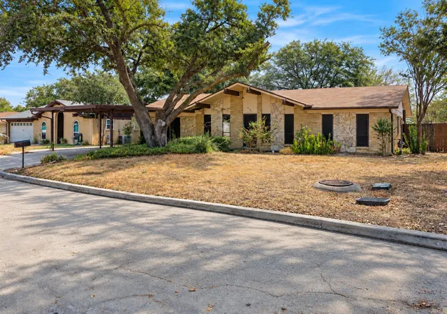 Single family home for sale at 4504 Mink Dr, Haltom City, TX 76117 | MLS# 21393555