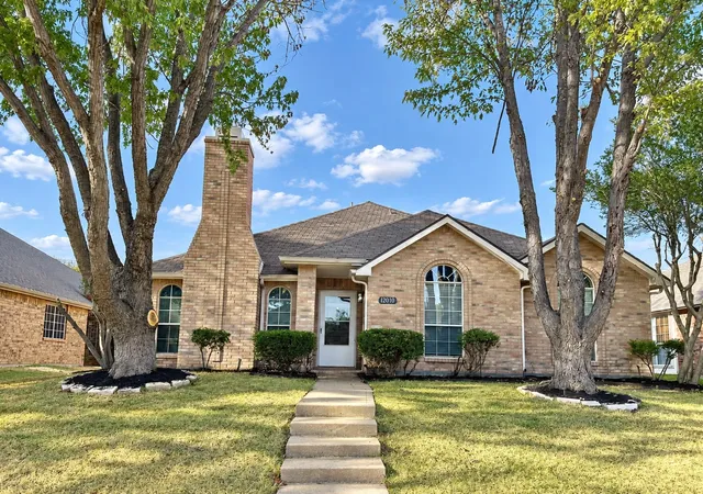 Photo 1 of Single family home for sale at 12010 Chattanooga Dr, Frisco, TX 75035 | MLS# 21390007 | Listing updated on 2026-10-09