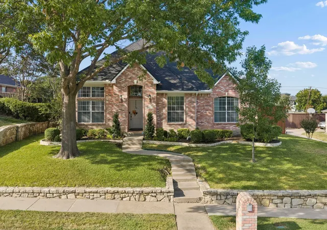 Photo 1 of Single family home for sale at 5213 Saint Charles Dr, Rowlett, TX 75088 | MLS# 21386913 | Listing updated on 2026-10-09