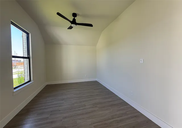 Photo 3 of Single family home for sale at 209 Reliance Rd, Godley, TX 76044 | MLS# 21386435 | Listing updated on 2026-10-06