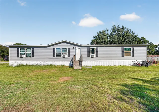 Manufactured home for sale at 9313 Robin, Quinlan, TX 75474 | MLS# 21389762
