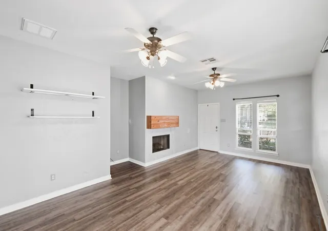 Photo 3 of Single family home for sale at 1116 Grey Fox Dr, Savannah, TX 76227 | MLS# 21392913 | Listing updated on 2026-10-07