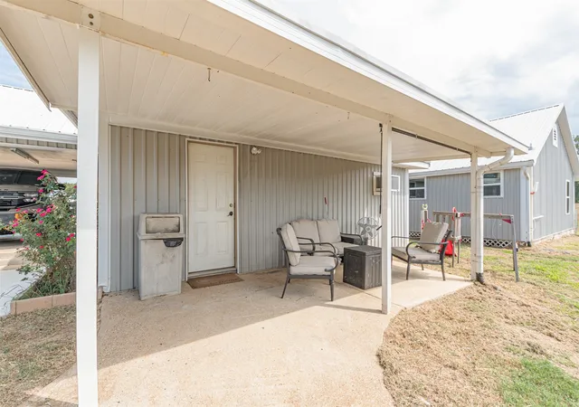 Photo 3 of Single family home for sale at 2162 Blackburn Rd, Diana, TX 75640 | MLS# 21394470 | Listing updated on 2026-09-24