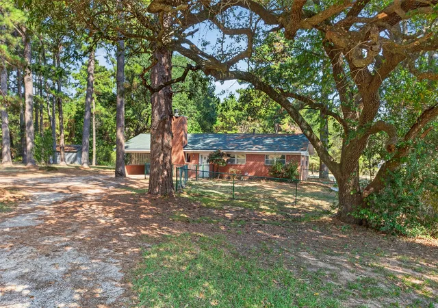 Single family home for sale at 6241 Highway 80, Princeton, LA 71067 | MLS# 21394490