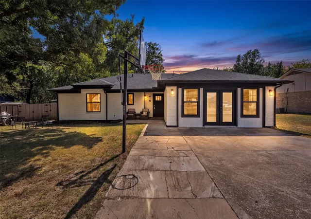Photo 1 of Single family home for sale at 416 Ferenz Ave, Crowley, TX 76036 | MLS# 21394406 | Listing updated on 2026-10-27