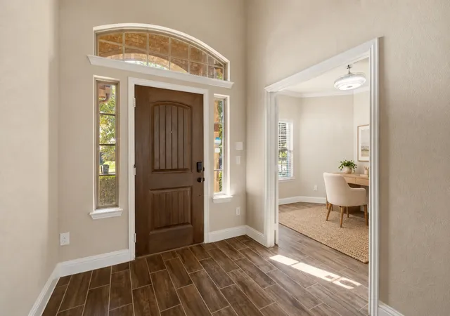 Photo 2 of Single family home for sale at 618 Redwood Dr, Greenville, TX 75402 | MLS# 21391123 | Listing updated on 2026-10-04
