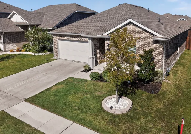 Photo 1 of Single family home for sale at 2525 Tahoe Dr, Seagoville, TX 75159 | MLS# 21394501 | Listing updated on 2026-10-01