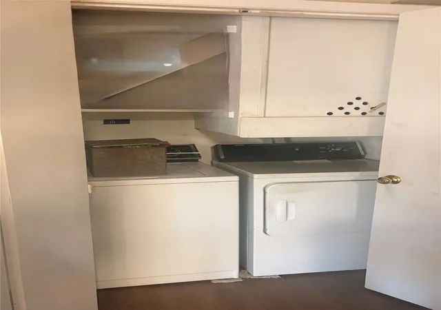 Photo 4 of Townhouse for sale at 10727 Sandpiper Ln #22, Dallas, TX 75230 | MLS# 21384316 | Listing updated on 2026-09-24