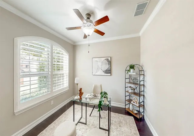 Photo 3 of Single family home for sale at 2883 Redfern Dr, Roanoke, TX 76262 | MLS# 21394535 | Listing updated on 2026-10-04