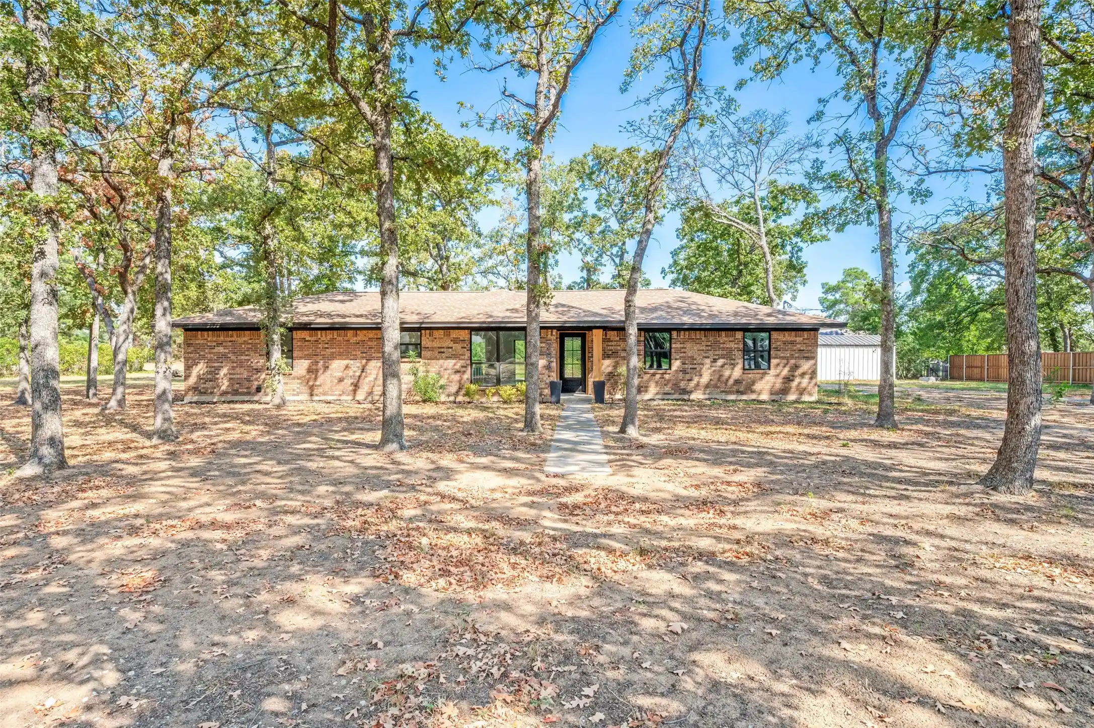 Photo 1 of Single family home for sale at 204 Baseline Rd, Aubrey, TX 76227 | MLS# 21394166 | Listing updated on 2026-10-15