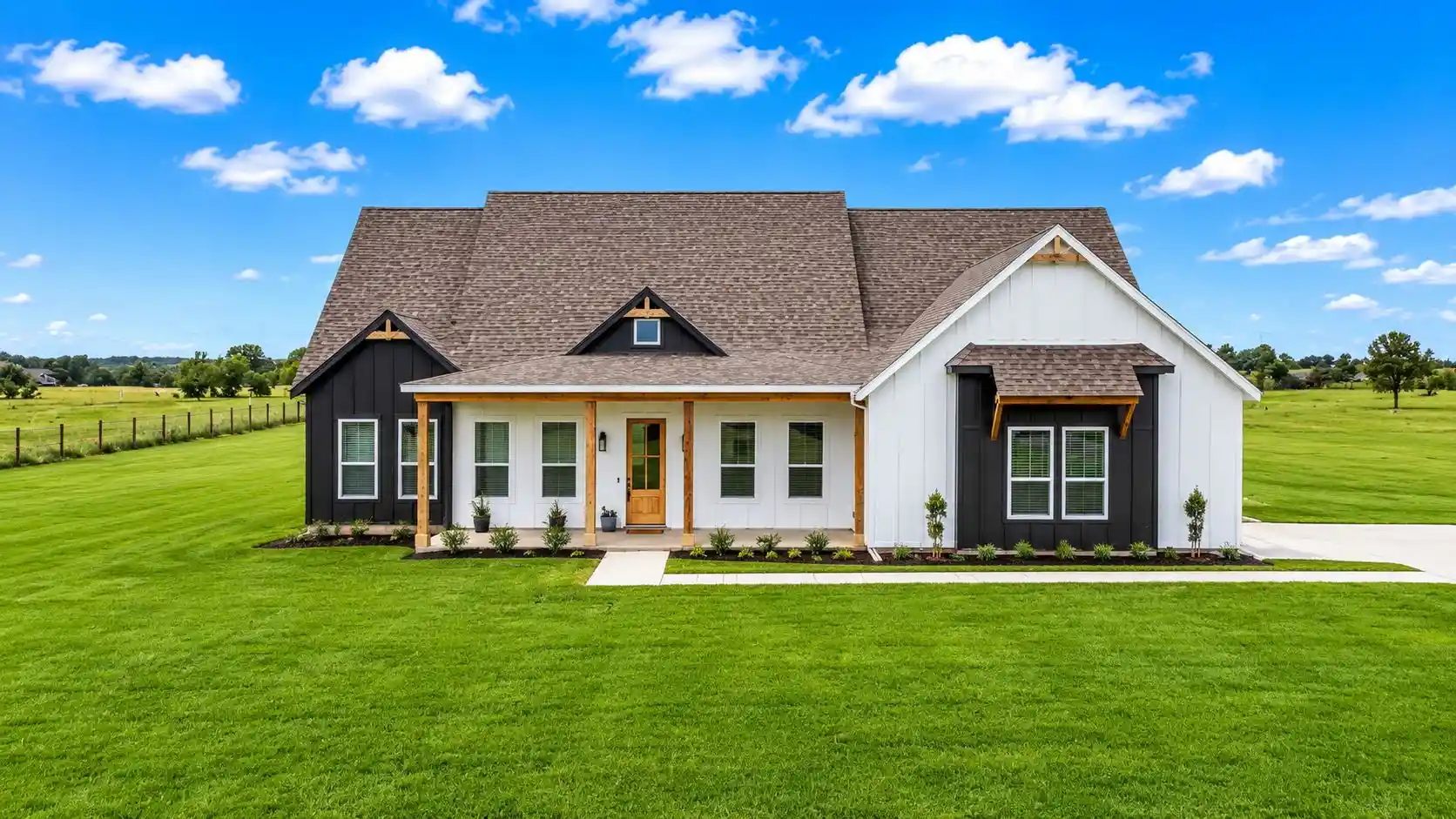 Single family home for sale at 4318 County Rd 1088, Celeste, TX 75423 | MLS# 21394563
