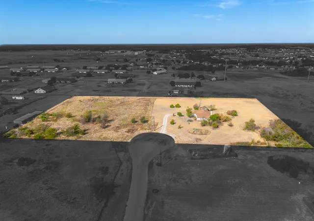 Photo 1 of Single family home for sale at 122 Blue Castle Ct, Weatherford, TX 76088 | MLS# 21394407 | Listing updated on 2026-10-08
