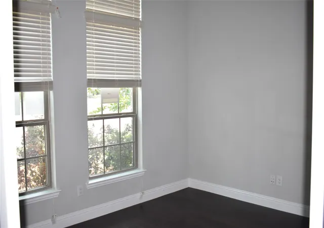 Photo 3 of Single family home for sale at 1009 Olivia Dr, Lewisville, TX 75067 | MLS# 21394638 | Listing updated on 2026-10-09